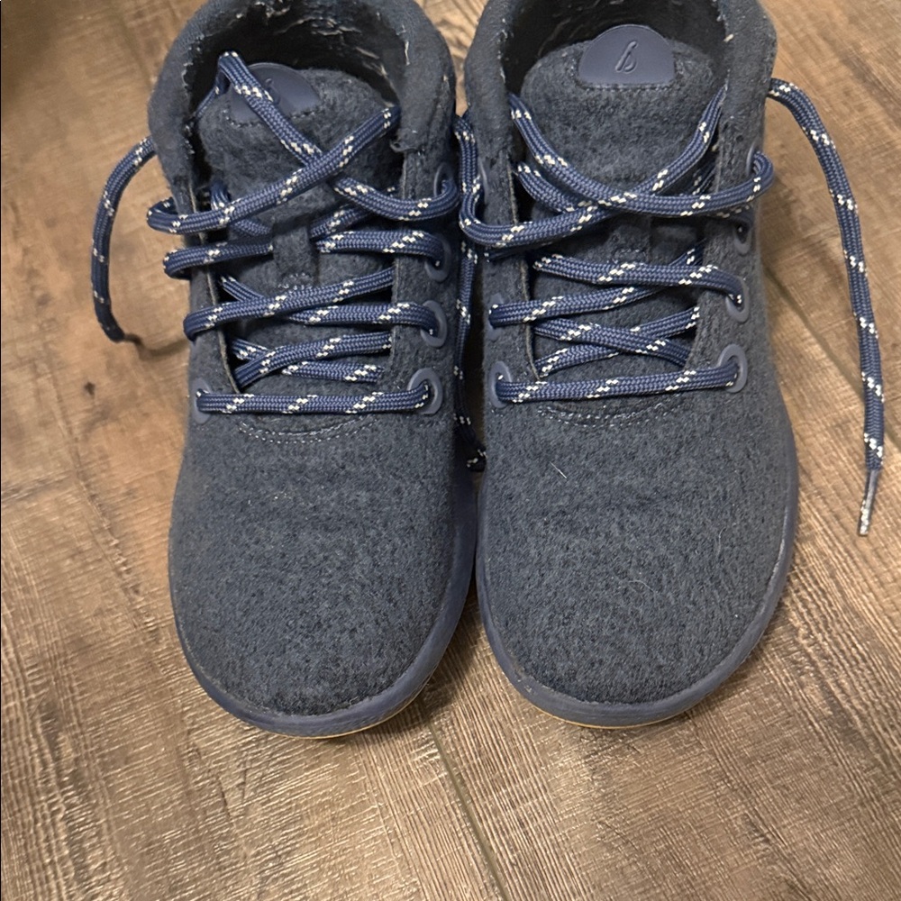Allbirds Women’s Wool Runner-up Mizzle Sneaker Size 6